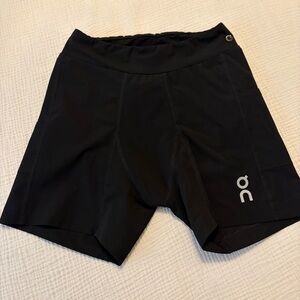 On Cloud Men’s Hybrid Black Athletic Shorts Sz S Small